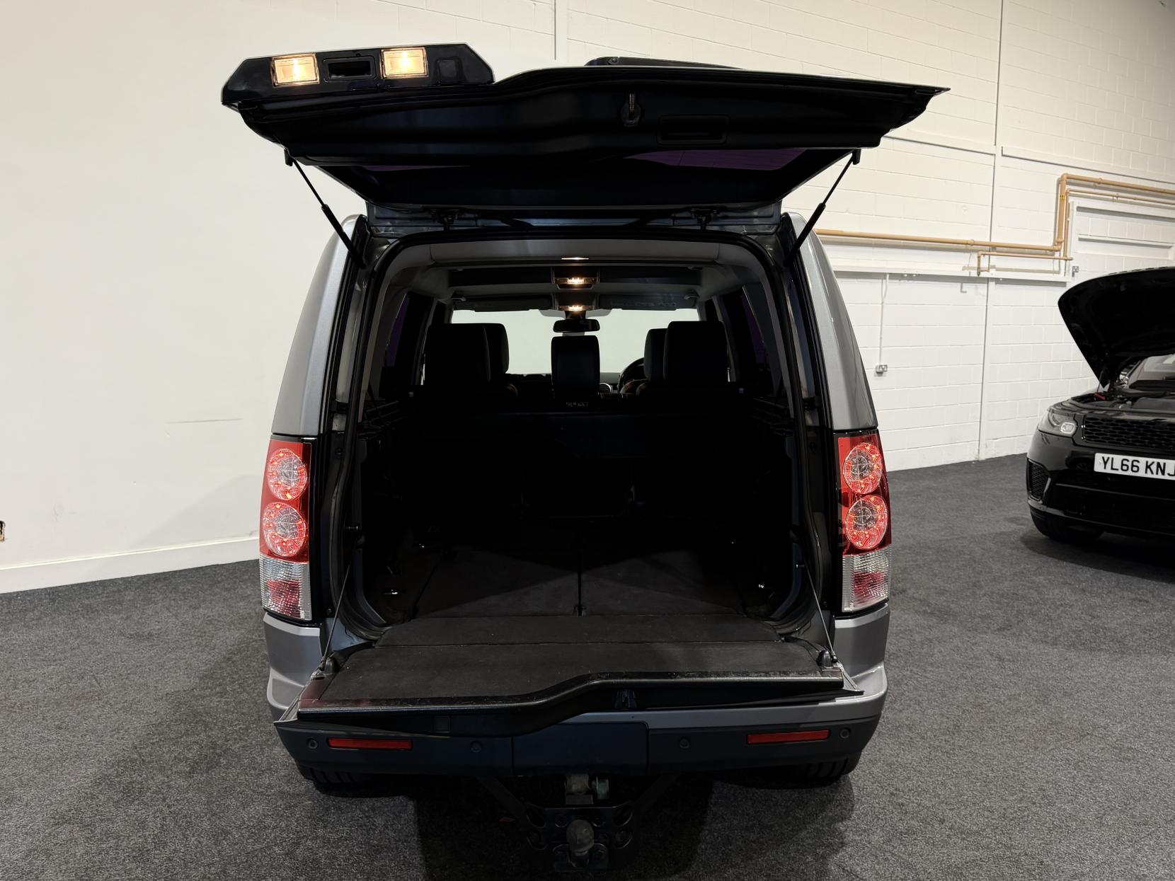 Land Rover Discovery 4 3.0 SD V6 XS SUV 5dr Diesel Auto 4WD Euro 5 (255 bhp)