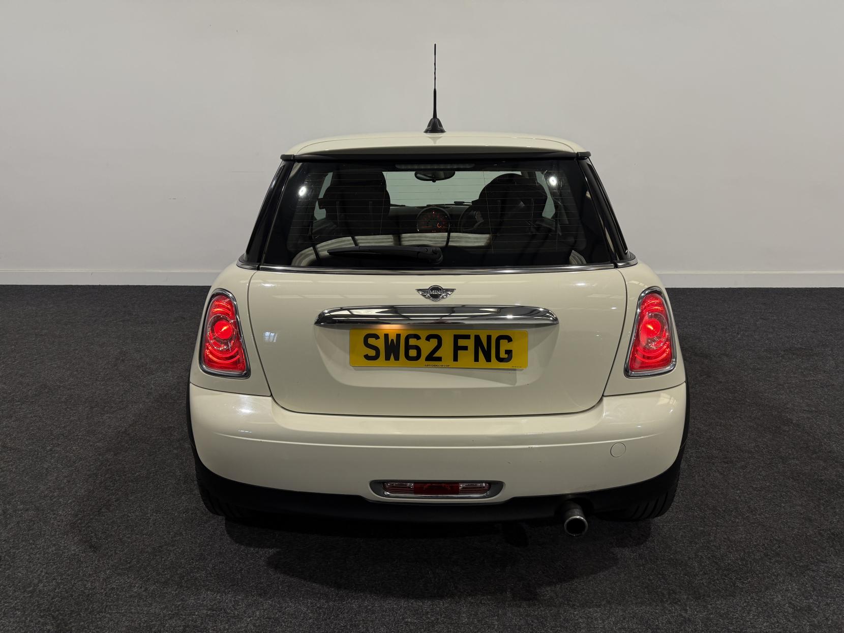 MINI Hatch 1.6 One Hatchback 3dr Petrol Manual Euro 5 (98 ps)