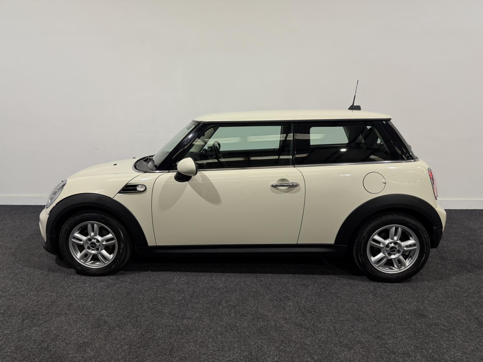 MINI Hatch 1.6 One Hatchback 3dr Petrol Manual Euro 5 (98 ps)