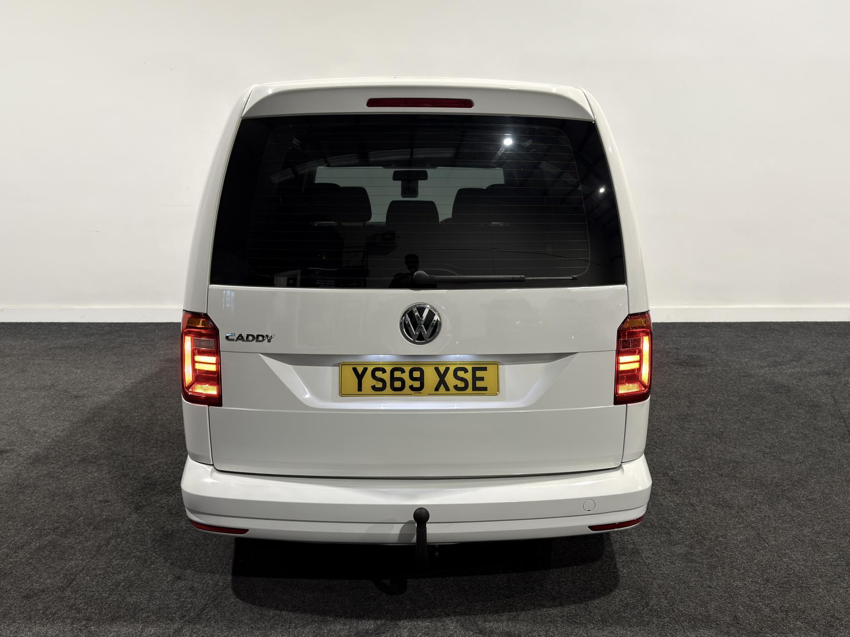 Volkswagen Caddy Maxi 2.0 TDI C20 Crew Van Double Cab 5dr Diesel Manual LWB Euro 6 (s/s) (102 ps)