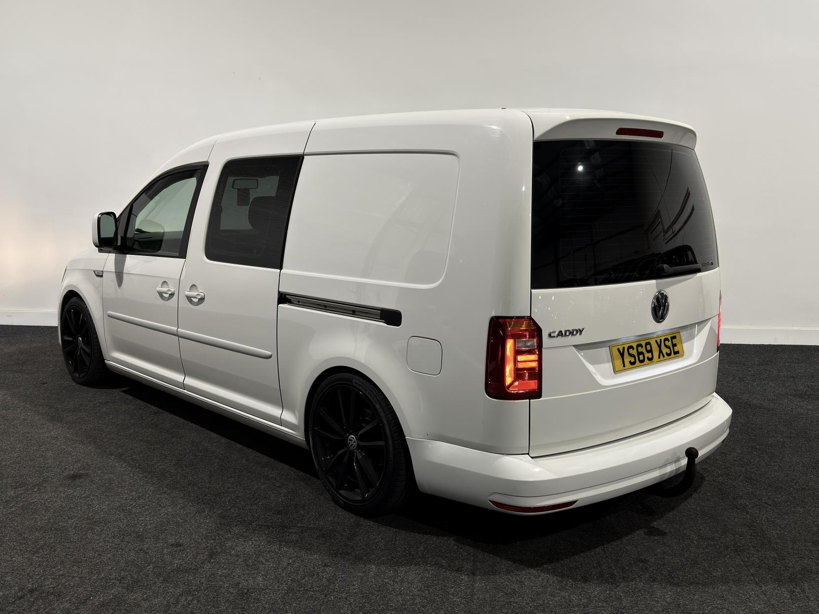 Volkswagen Caddy Maxi 2.0 TDI C20 Crew Van Double Cab 5dr Diesel Manual LWB Euro 6 (s/s) (102 ps)