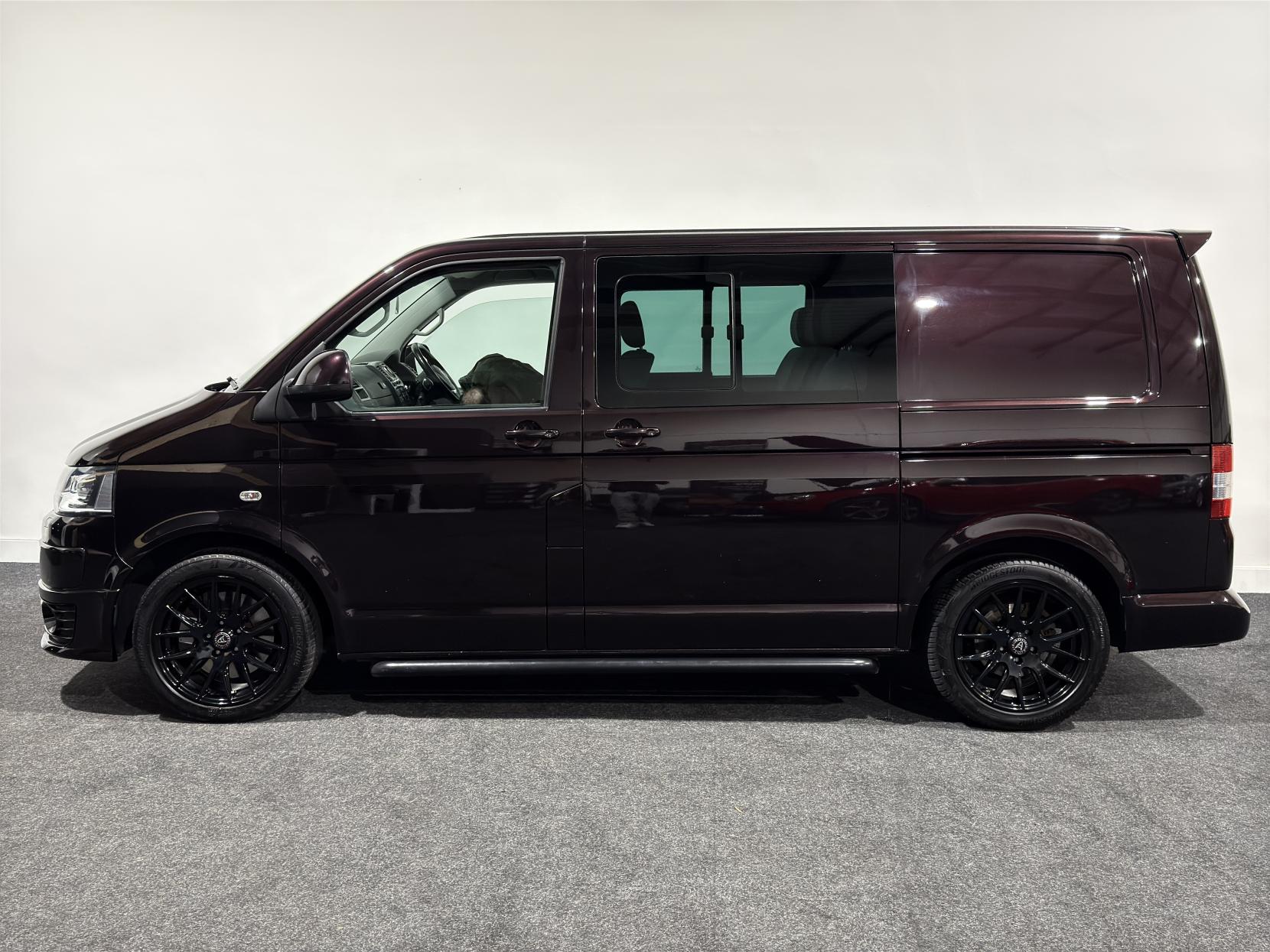 Volkswagen Transporter 2.0 BiTDI T32 Highline Kombi 4dr Diesel DSG L1 H1 (211 g/km, 178 bhp)