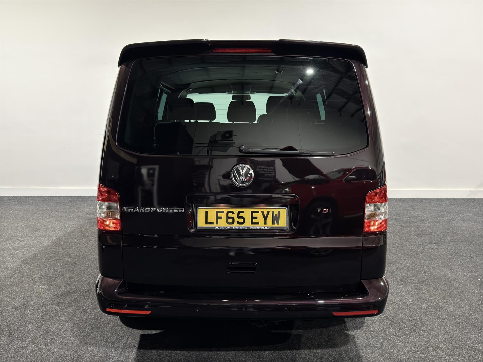 Volkswagen Transporter 2.0 BiTDI T32 Highline Kombi 4dr Diesel DSG L1 H1 (211 g/km, 178 bhp)