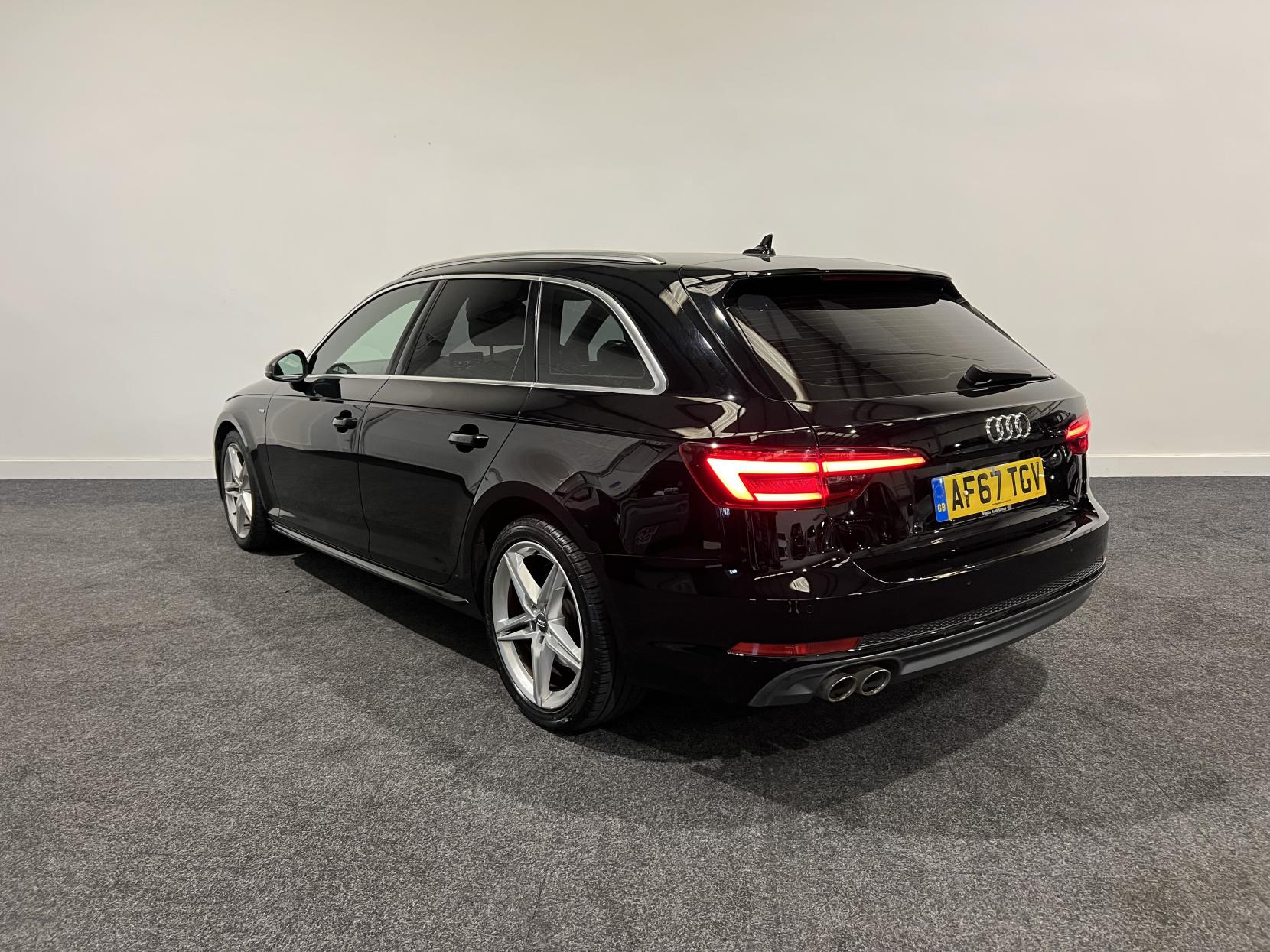 Audi A4 Avant 2.0 TDI ultra S line Estate 5dr Diesel S Tronic Euro 6 (s/s) (190 ps)