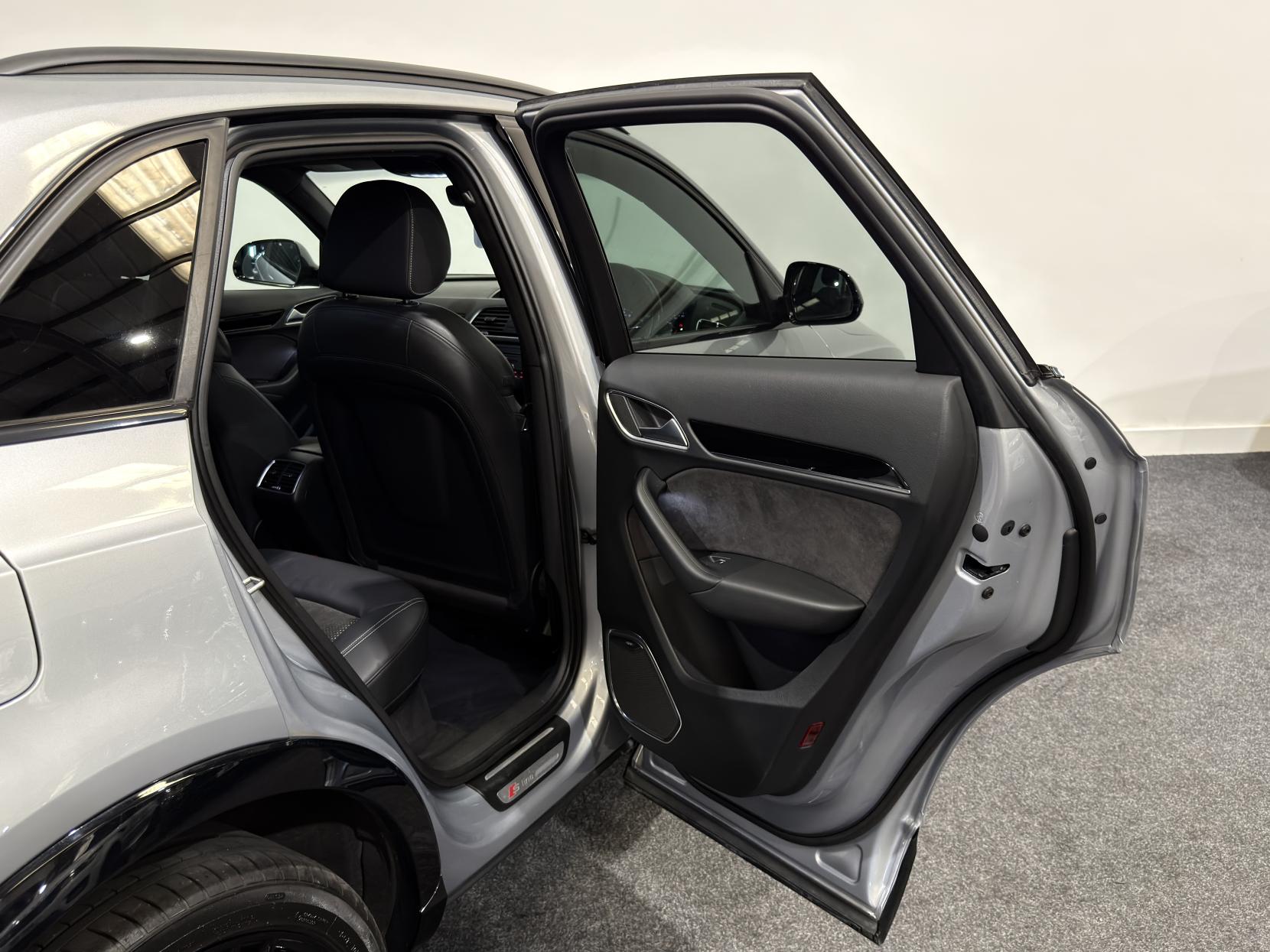 Audi Q3 1.4 TFSI CoD Black Edition SUV 5dr Petrol S Tronic Euro 6 (s/s) (150 ps)