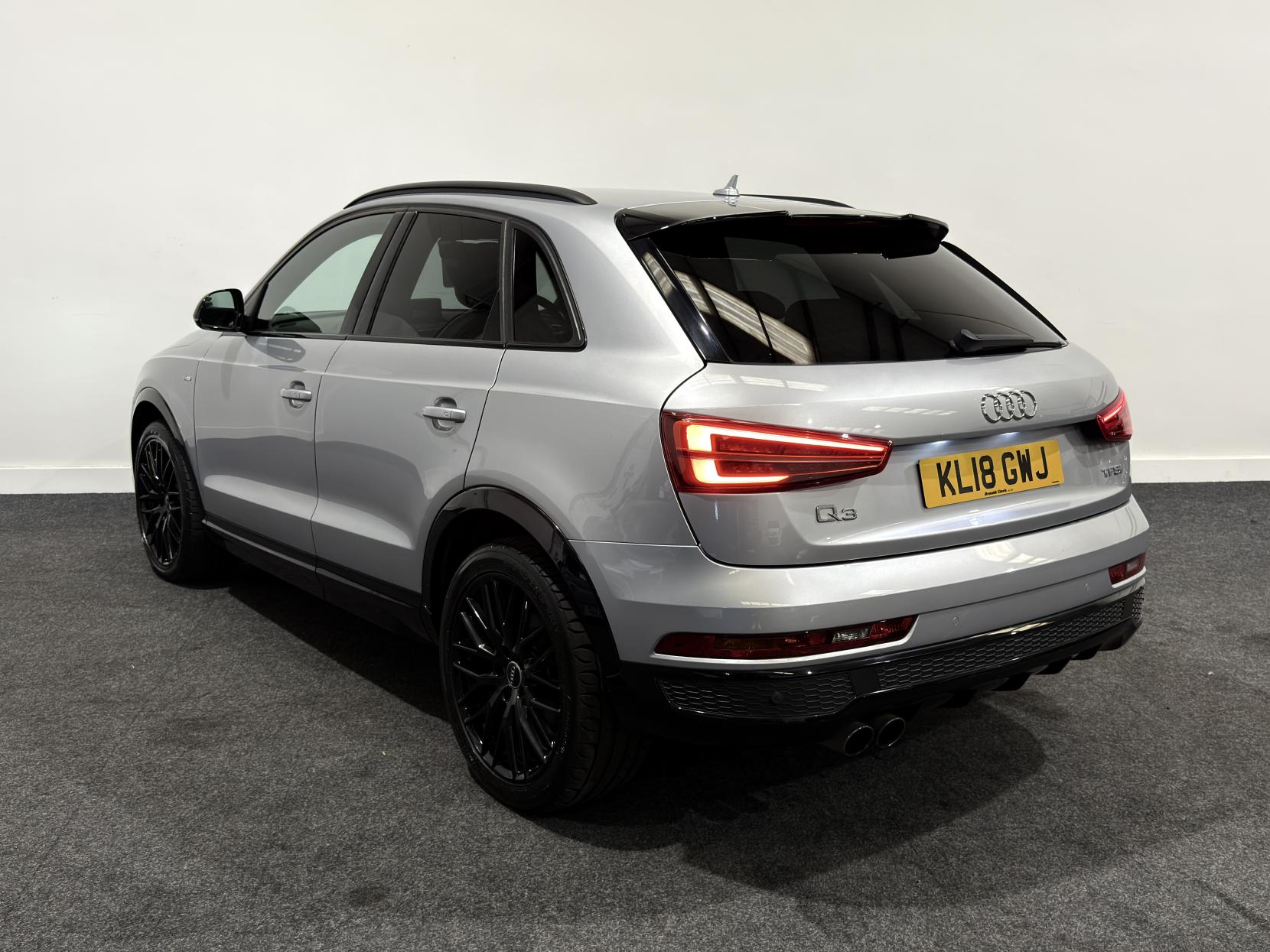 Audi Q3 1.4 TFSI CoD Black Edition SUV 5dr Petrol S Tronic Euro 6 (s/s) (150 ps)