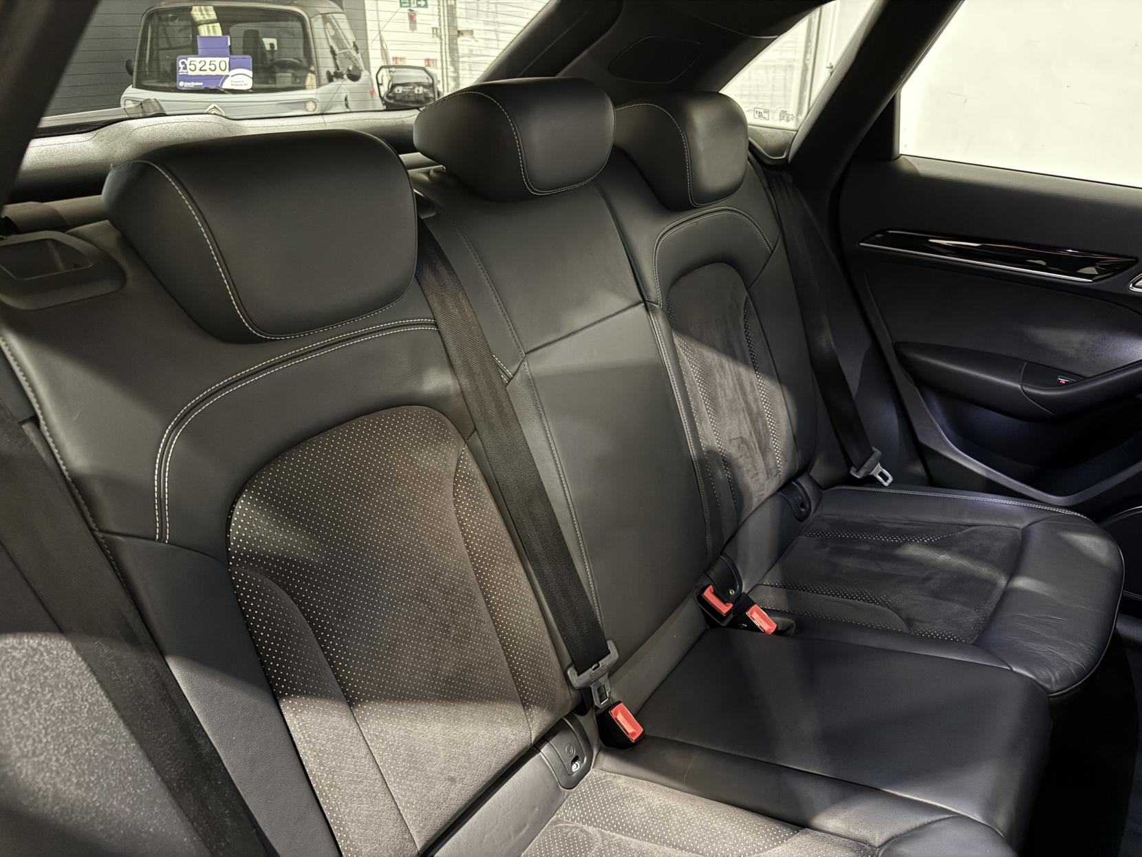 Audi Q3 1.4 TFSI CoD Black Edition SUV 5dr Petrol S Tronic Euro 6 (s/s) (150 ps)
