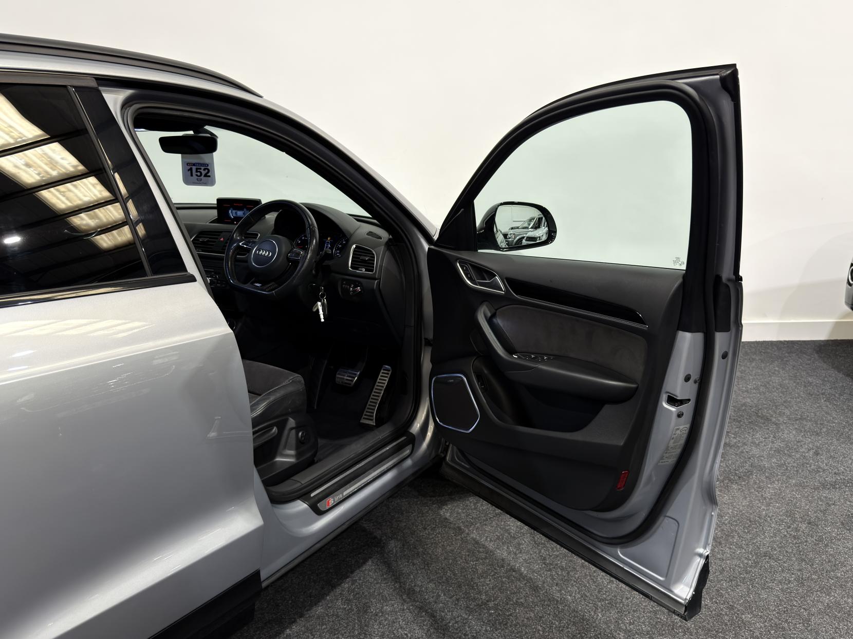 Audi Q3 1.4 TFSI CoD Black Edition SUV 5dr Petrol S Tronic Euro 6 (s/s) (150 ps)