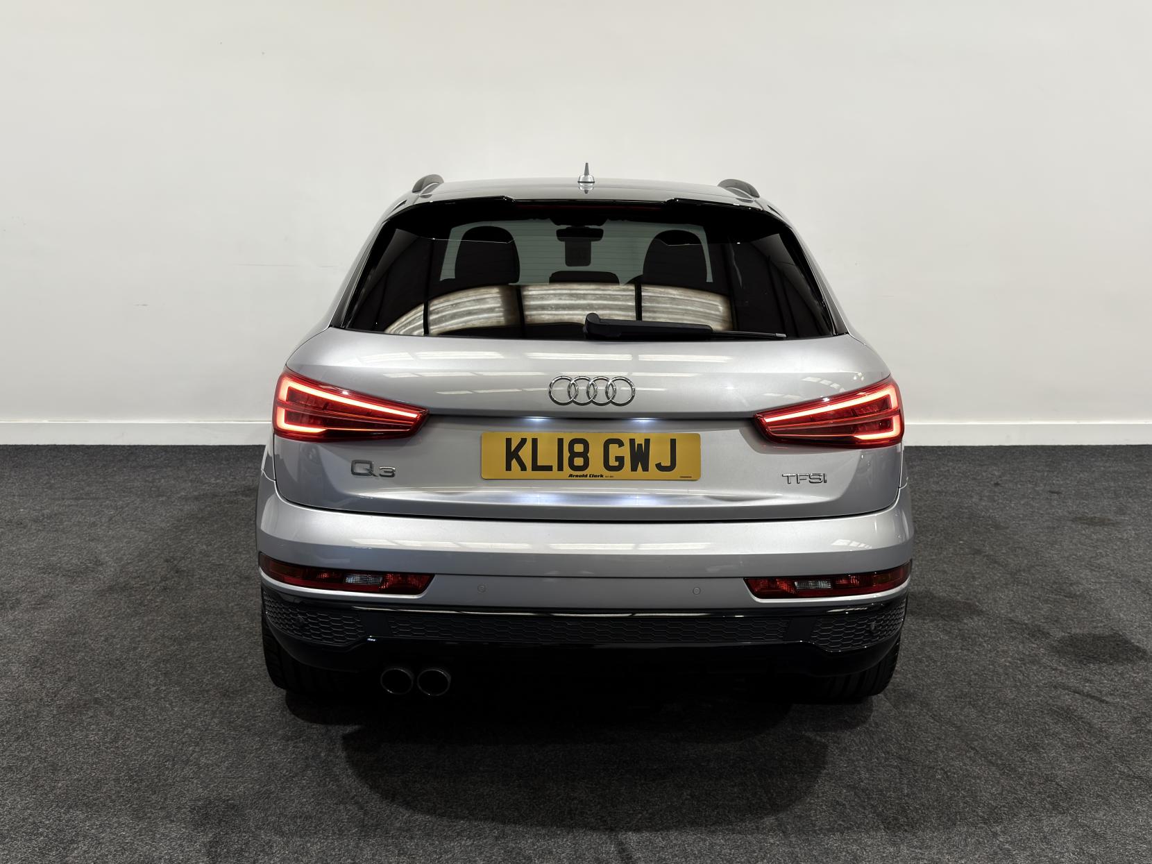 Audi Q3 1.4 TFSI CoD Black Edition SUV 5dr Petrol S Tronic Euro 6 (s/s) (150 ps)