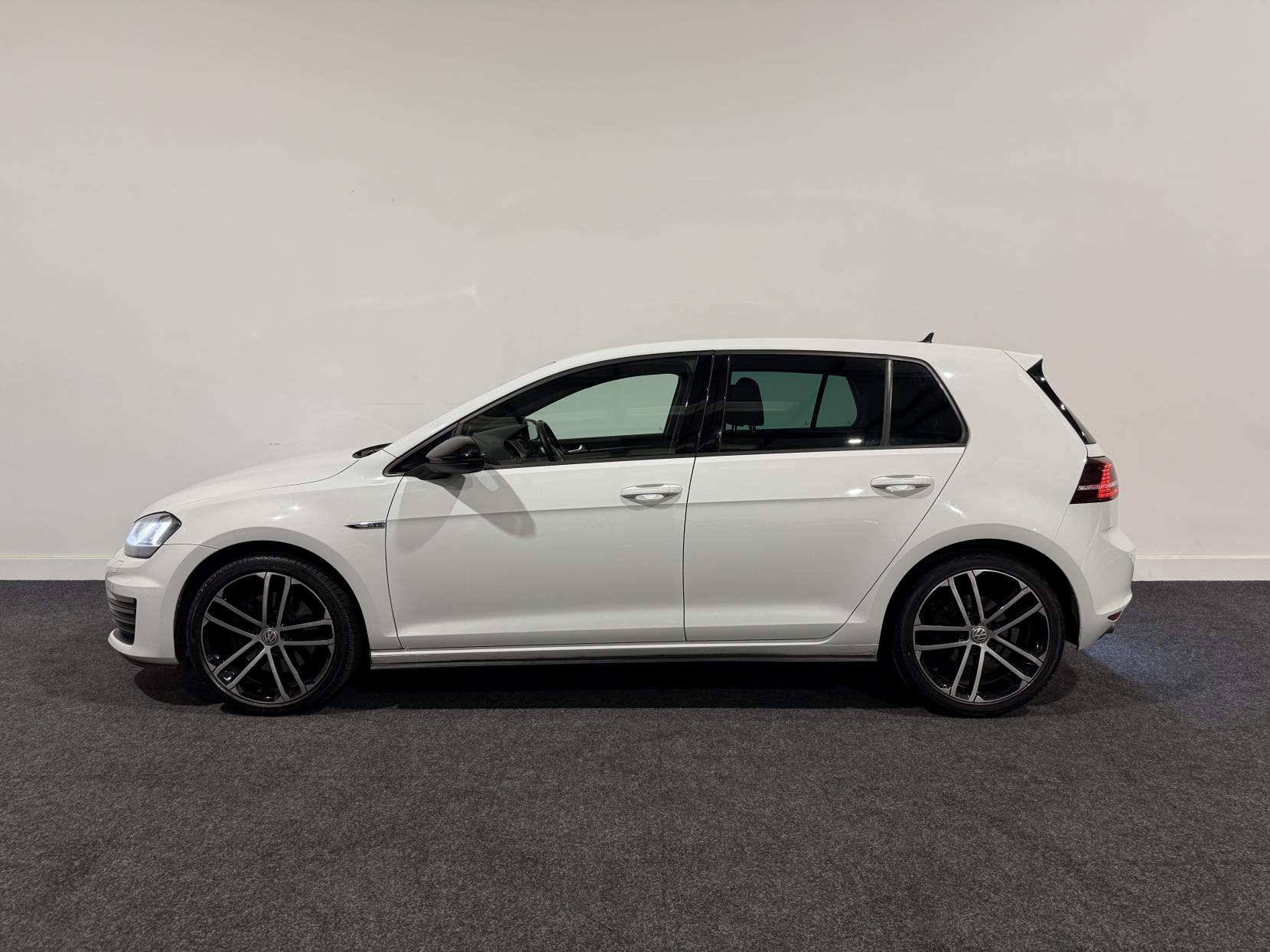 Volkswagen Golf 2.0 TDI BlueMotion Tech GTD Hatchback 5dr Diesel Manual Euro 6 (s/s) (184 ps)