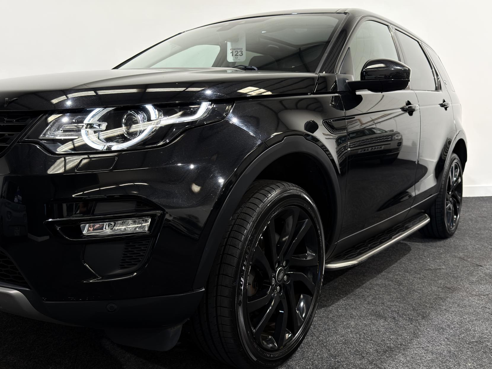 Land Rover Discovery Sport 2.0 TD4 HSE Black SUV 5dr Diesel Auto 4WD Euro 6 (s/s) (180 ps)