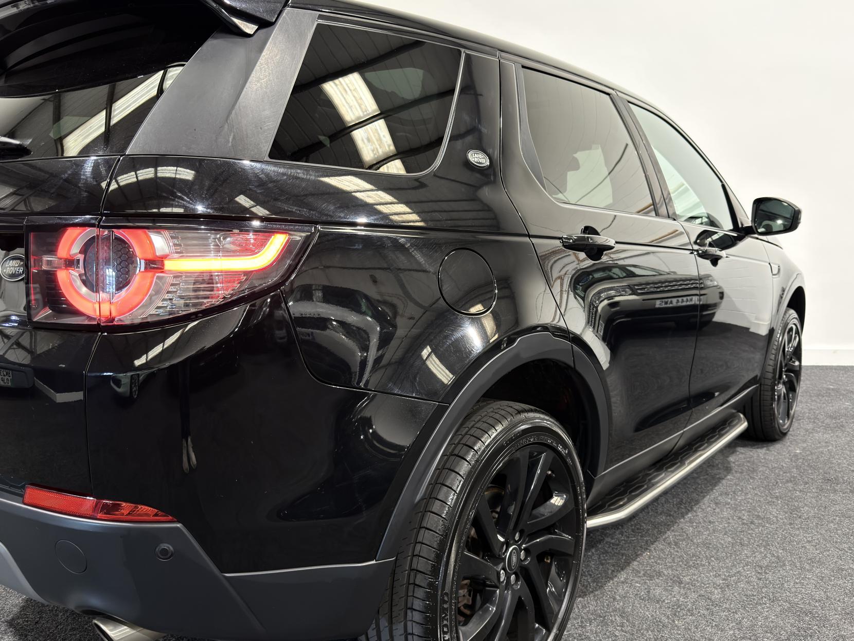 Land Rover Discovery Sport 2.0 TD4 HSE Black SUV 5dr Diesel Auto 4WD Euro 6 (s/s) (180 ps)