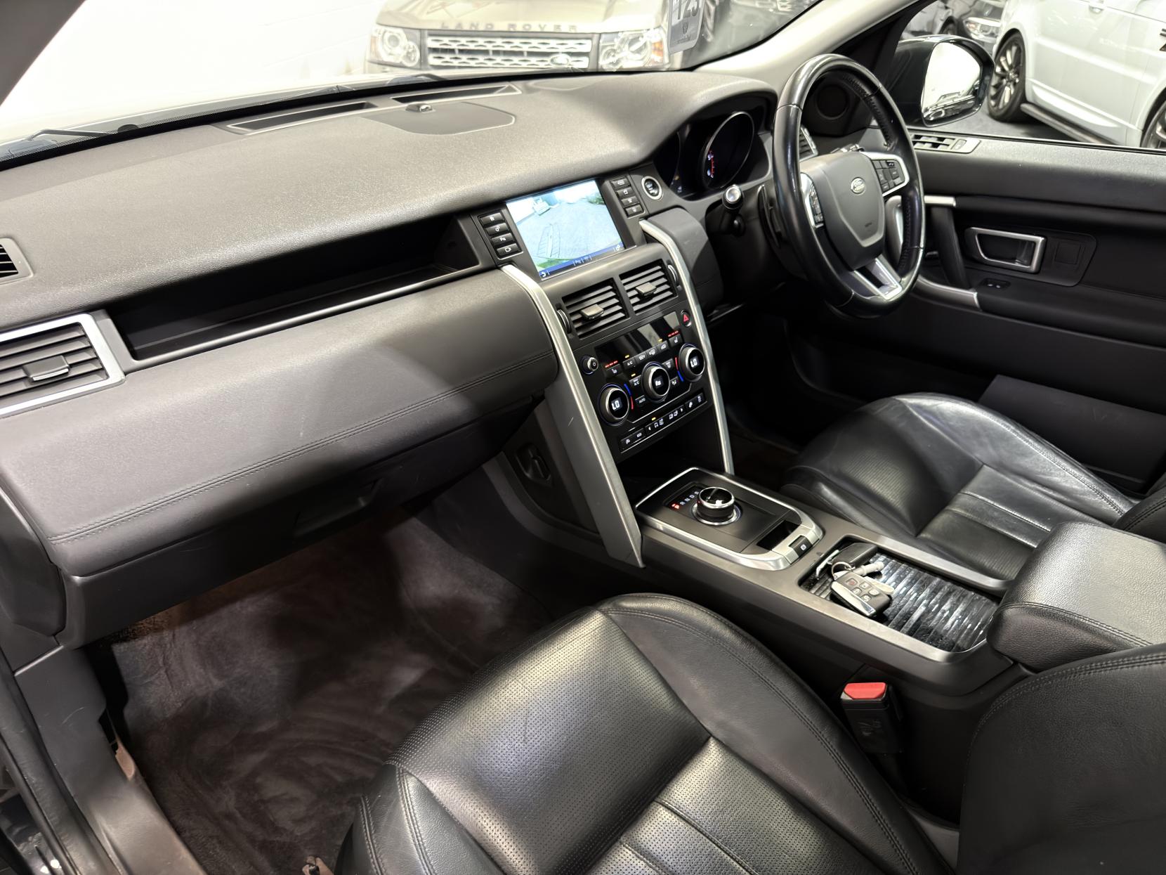 Land Rover Discovery Sport 2.0 TD4 HSE Black SUV 5dr Diesel Auto 4WD Euro 6 (s/s) (180 ps)