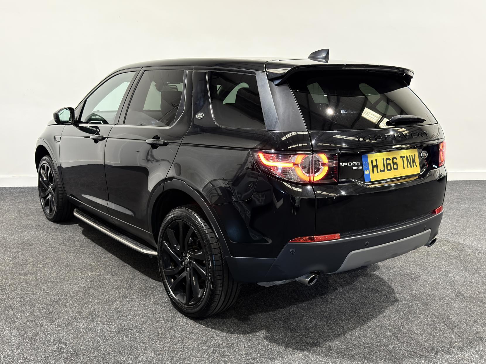 Land Rover Discovery Sport 2.0 TD4 HSE Black SUV 5dr Diesel Auto 4WD Euro 6 (s/s) (180 ps)