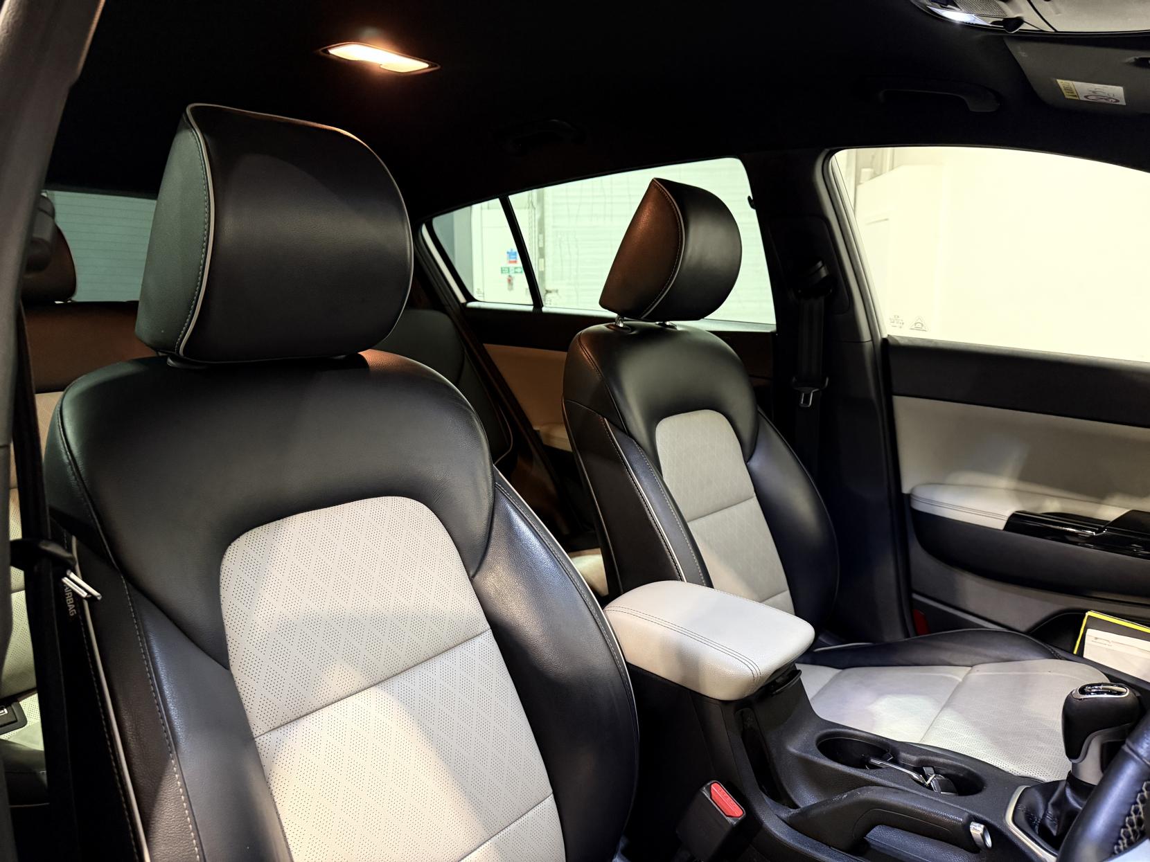 Kia Sportage 2.0 CRDi GT-Line SUV 5dr Diesel Manual AWD Euro 6 (134 bhp)