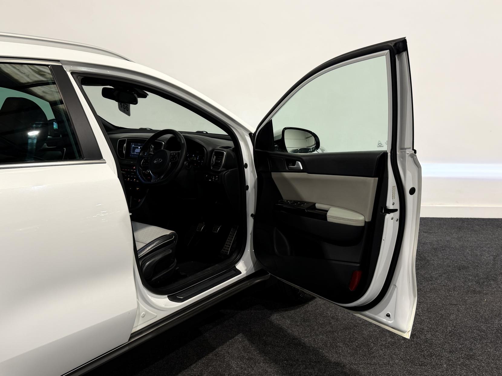 Kia Sportage 2.0 CRDi GT-Line SUV 5dr Diesel Manual AWD Euro 6 (134 bhp)