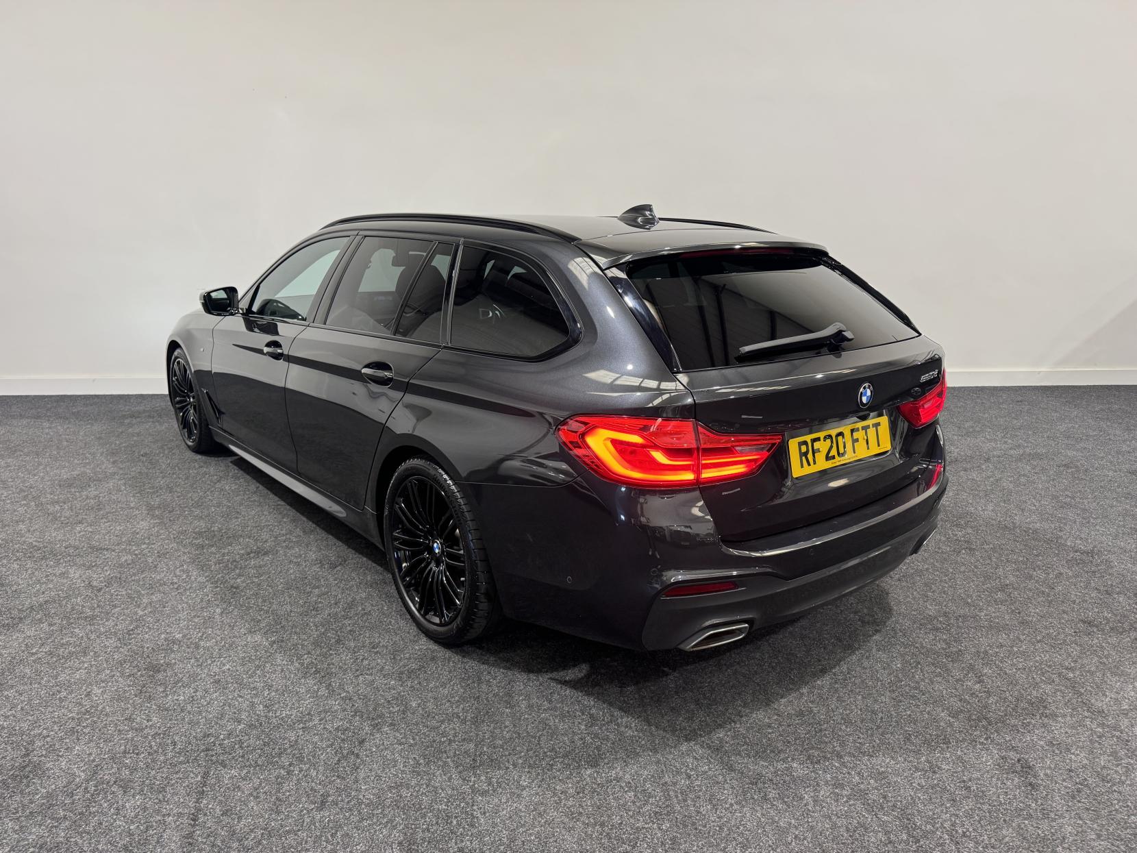 BMW 5 Series 2.0 520d MHT M Sport Touring 5dr Diesel Hybrid Auto Euro 6 (s/s) (190 ps)