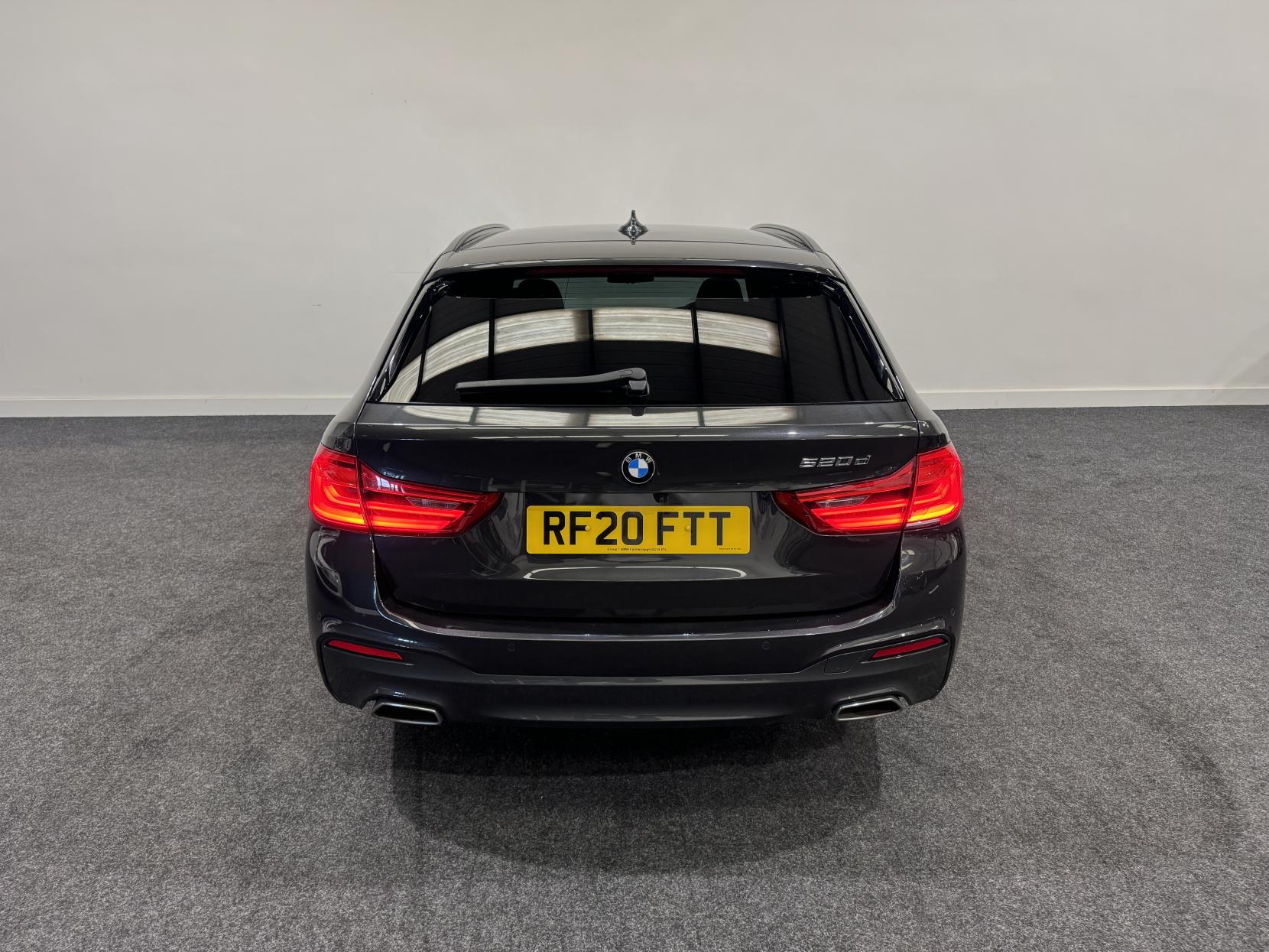 BMW 5 Series 2.0 520d MHT M Sport Touring 5dr Diesel Hybrid Auto Euro 6 (s/s) (190 ps)