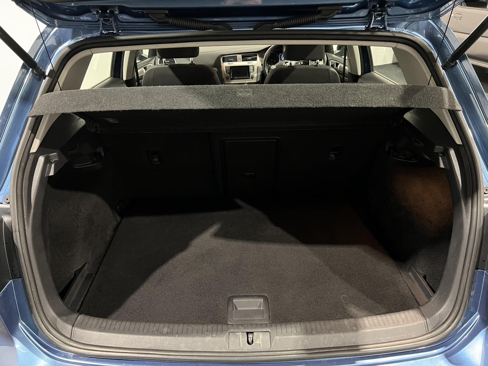 Volkswagen Golf 2.0 TDI BlueMotion Tech SE Hatchback 5dr Diesel Manual Euro 5 (s/s) (150 ps)