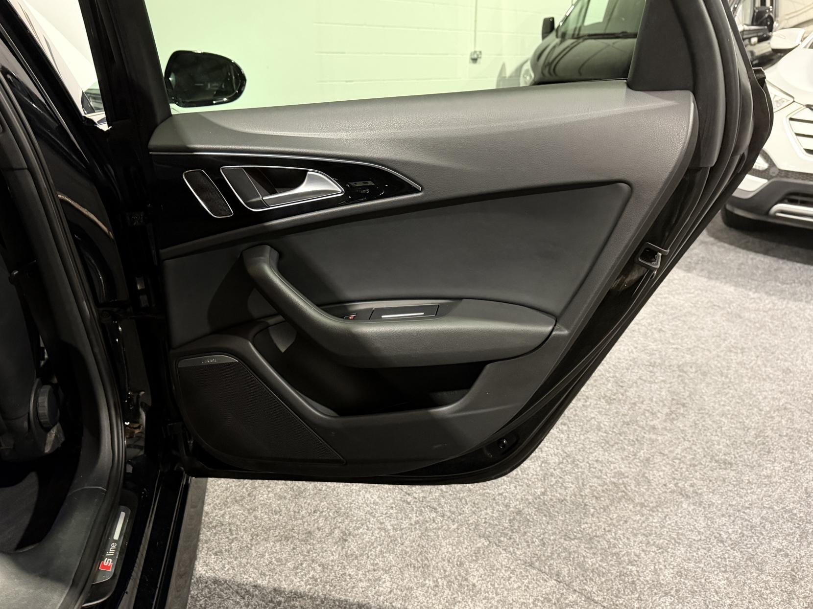 Audi A6 Saloon 2.0 TDI ultra Black Edition Saloon 4dr Diesel Manual Euro 6 (s/s) (190 ps)