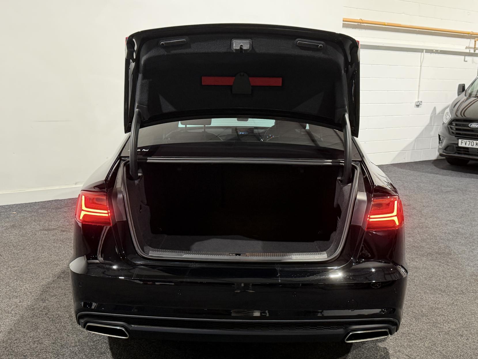 Audi A6 Saloon 2.0 TDI ultra Black Edition Saloon 4dr Diesel Manual Euro 6 (s/s) (190 ps)