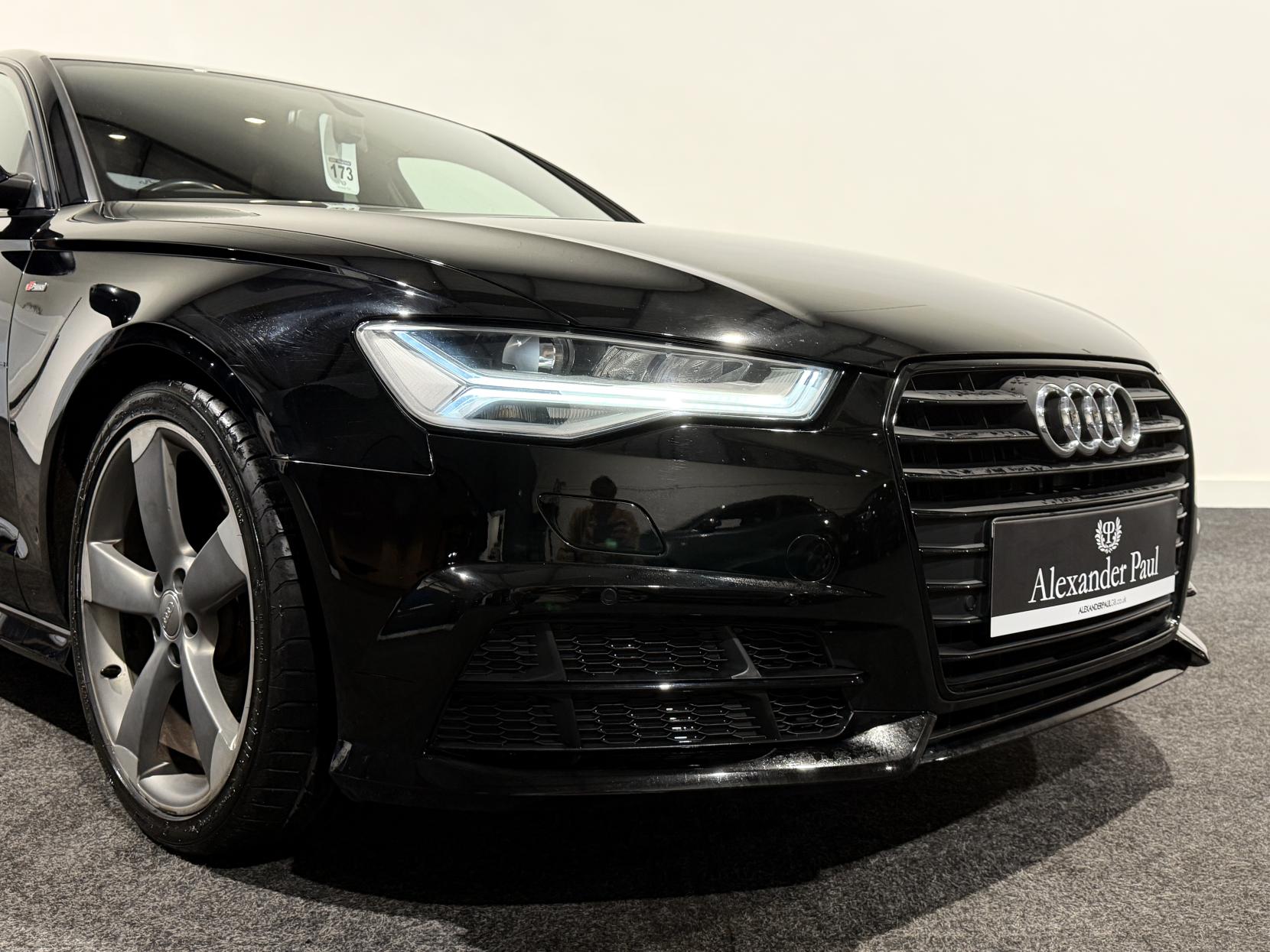 Audi A6 Saloon 2.0 TDI ultra Black Edition Saloon 4dr Diesel Manual Euro 6 (s/s) (190 ps)