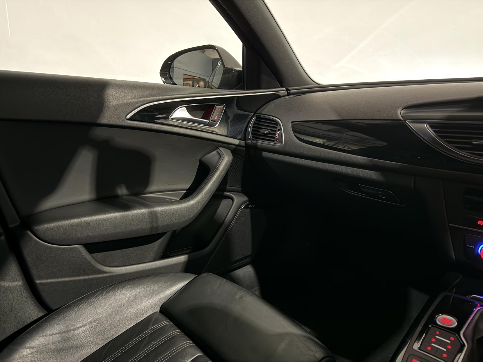 Audi A6 Saloon 2.0 TDI ultra Black Edition Saloon 4dr Diesel Manual Euro 6 (s/s) (190 ps)