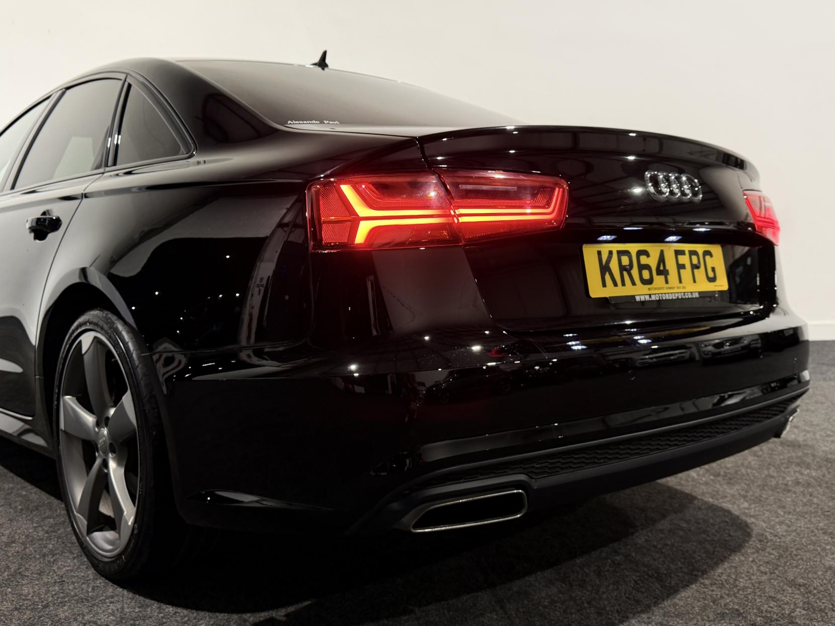 Audi A6 Saloon 2.0 TDI ultra Black Edition Saloon 4dr Diesel Manual Euro 6 (s/s) (190 ps)