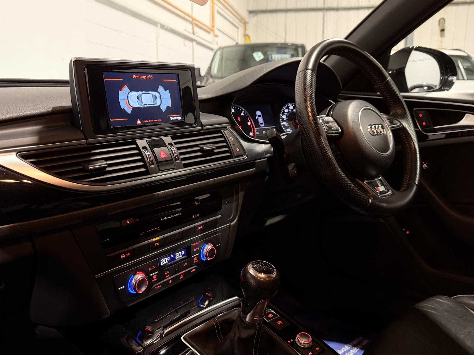 Audi A6 Saloon 2.0 TDI ultra Black Edition Saloon 4dr Diesel Manual Euro 6 (s/s) (190 ps)