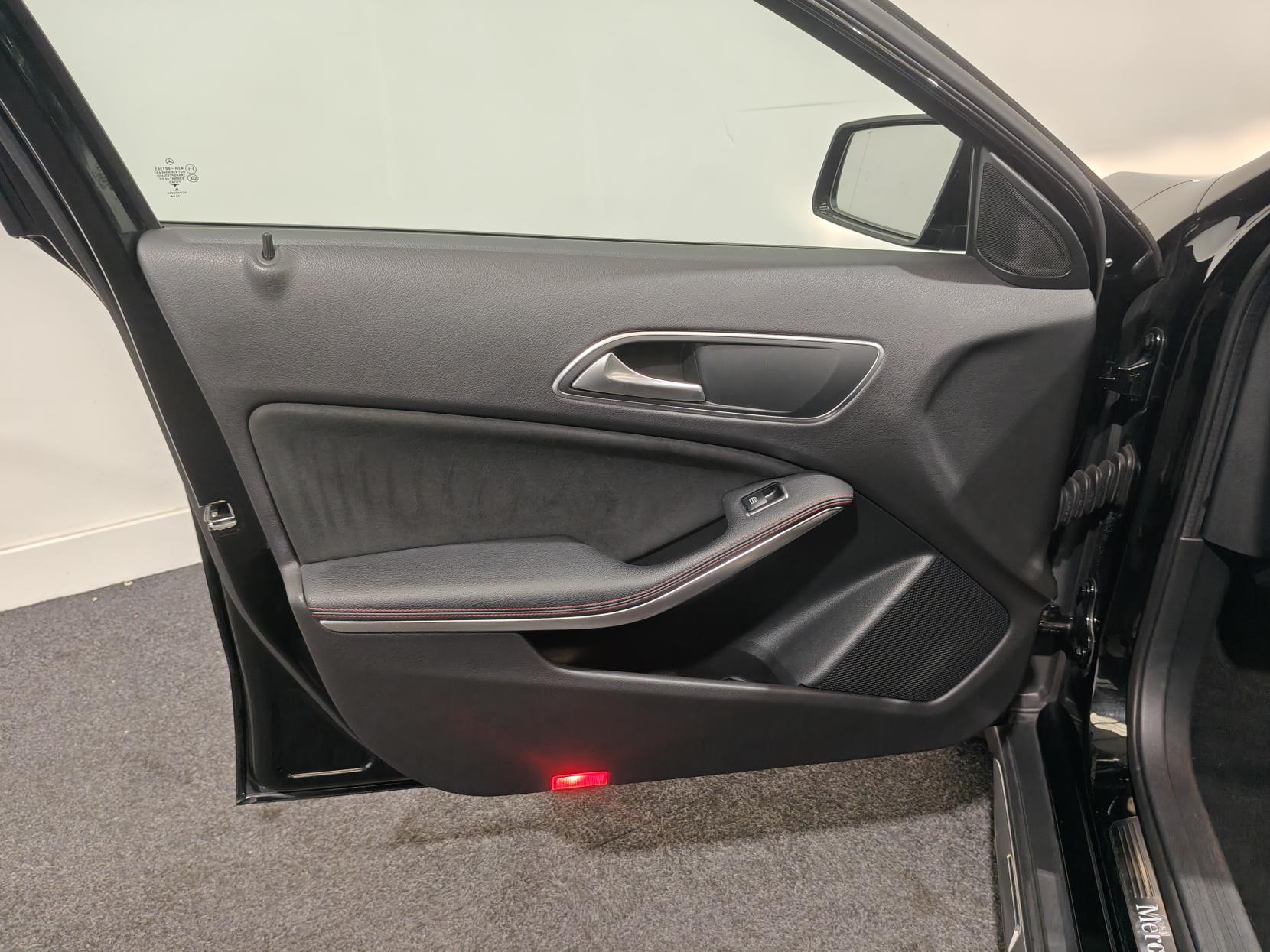 Mercedes-Benz GLA 2.1 GLA220d AMG Line SUV 5dr Diesel 7G-DCT 4MATIC Euro 6 (s/s) (177 ps)