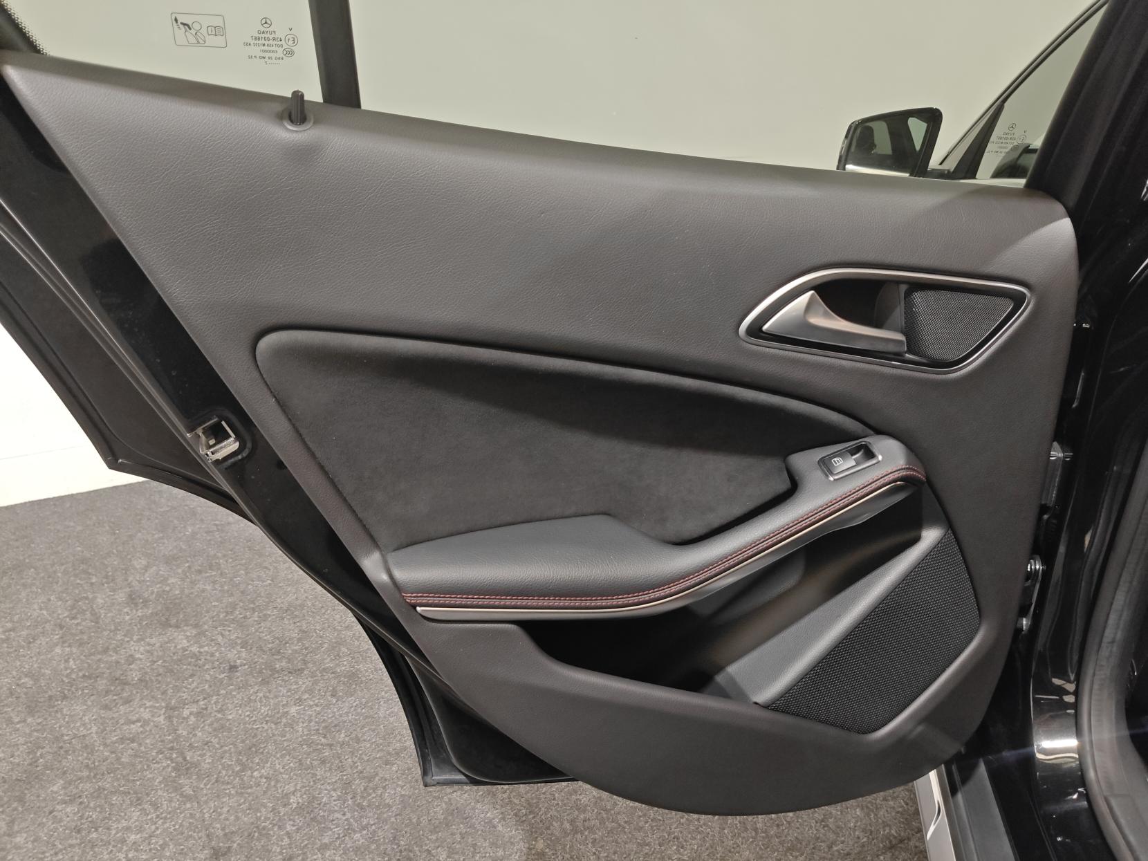 Mercedes-Benz GLA 2.1 GLA220d AMG Line SUV 5dr Diesel 7G-DCT 4MATIC Euro 6 (s/s) (177 ps)