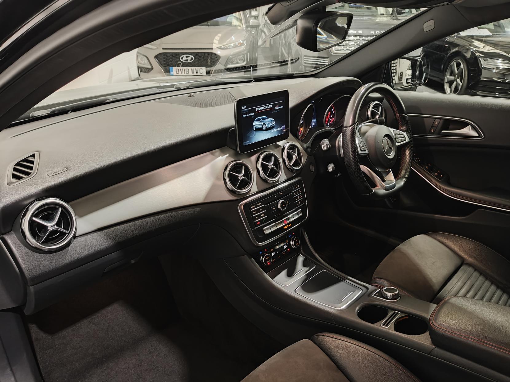 Mercedes-Benz GLA 2.1 GLA220d AMG Line SUV 5dr Diesel 7G-DCT 4MATIC Euro 6 (s/s) (177 ps)