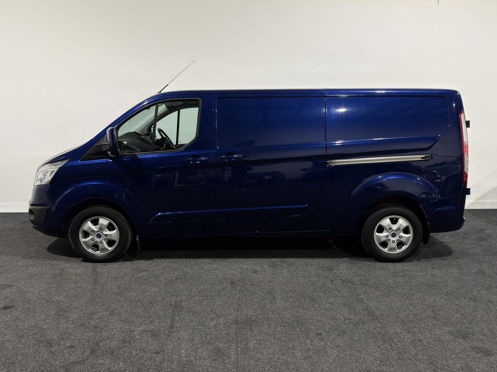 Ford Transit Custom 2.0 TDCi 290 Limited Panel Van 5dr Diesel Manual L2 H2 (157 g/km, 128 bhp)