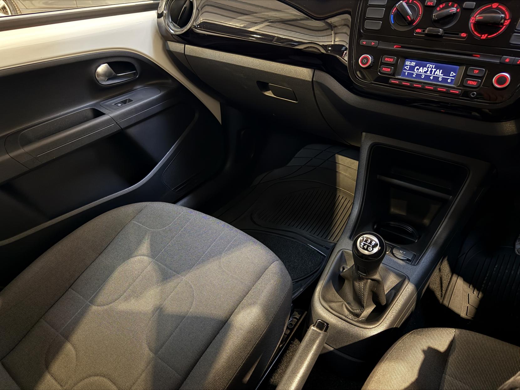 Volkswagen up! 1.0 Move up! Hatchback 5dr Petrol Manual Euro 6 (60 ps)