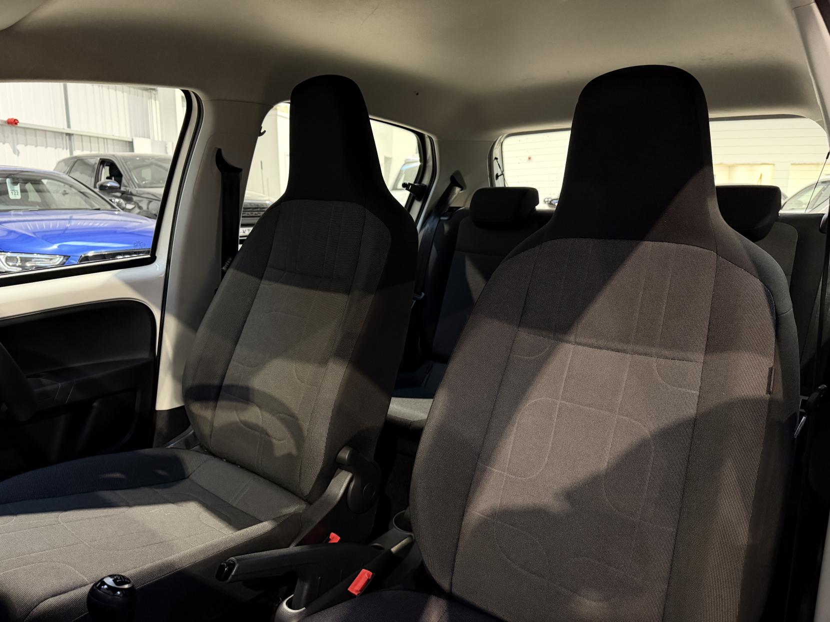 Volkswagen up! 1.0 Move up! Hatchback 5dr Petrol Manual Euro 6 (60 ps)