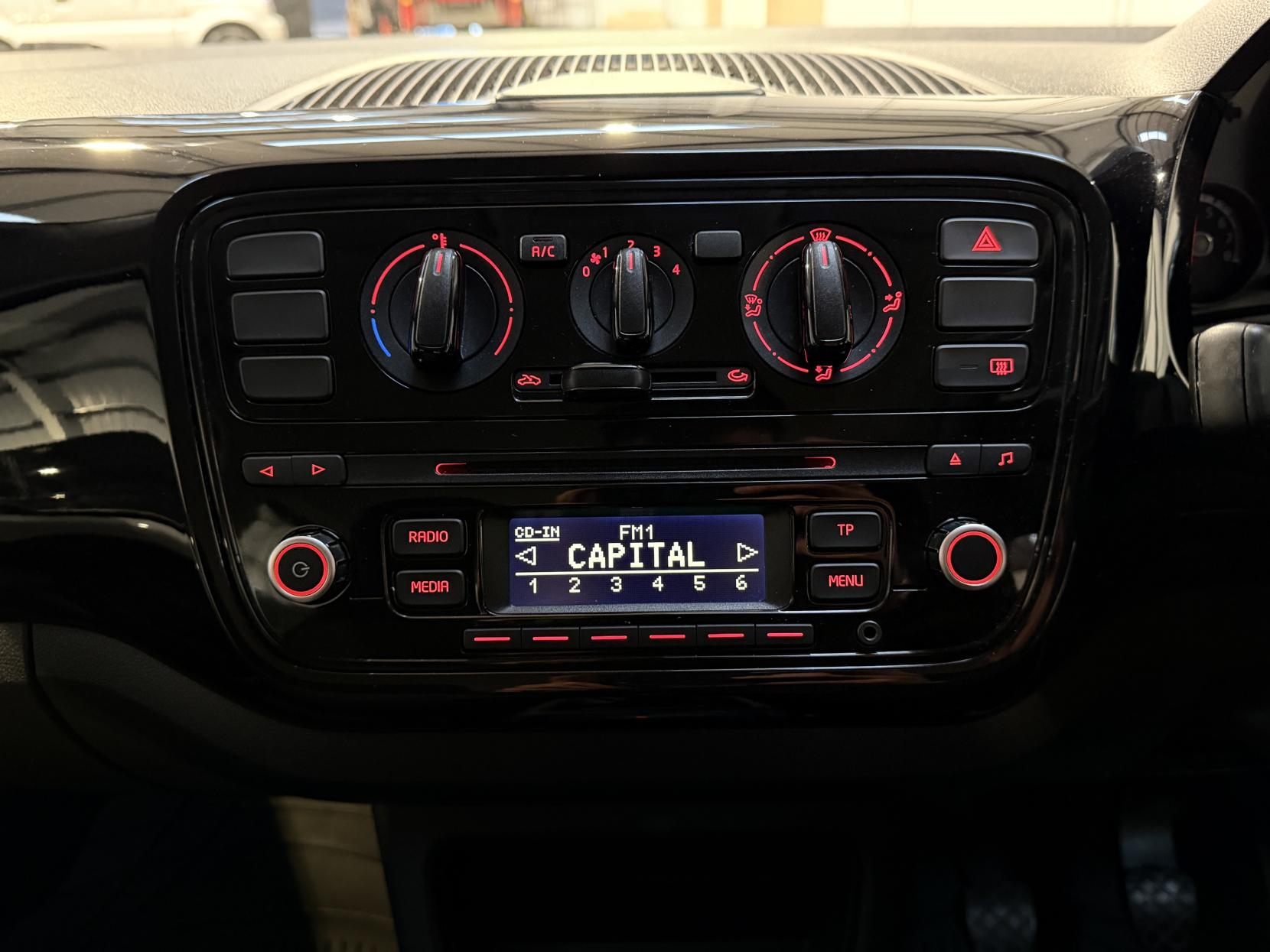 Volkswagen up! 1.0 Move up! Hatchback 5dr Petrol Manual Euro 6 (60 ps)