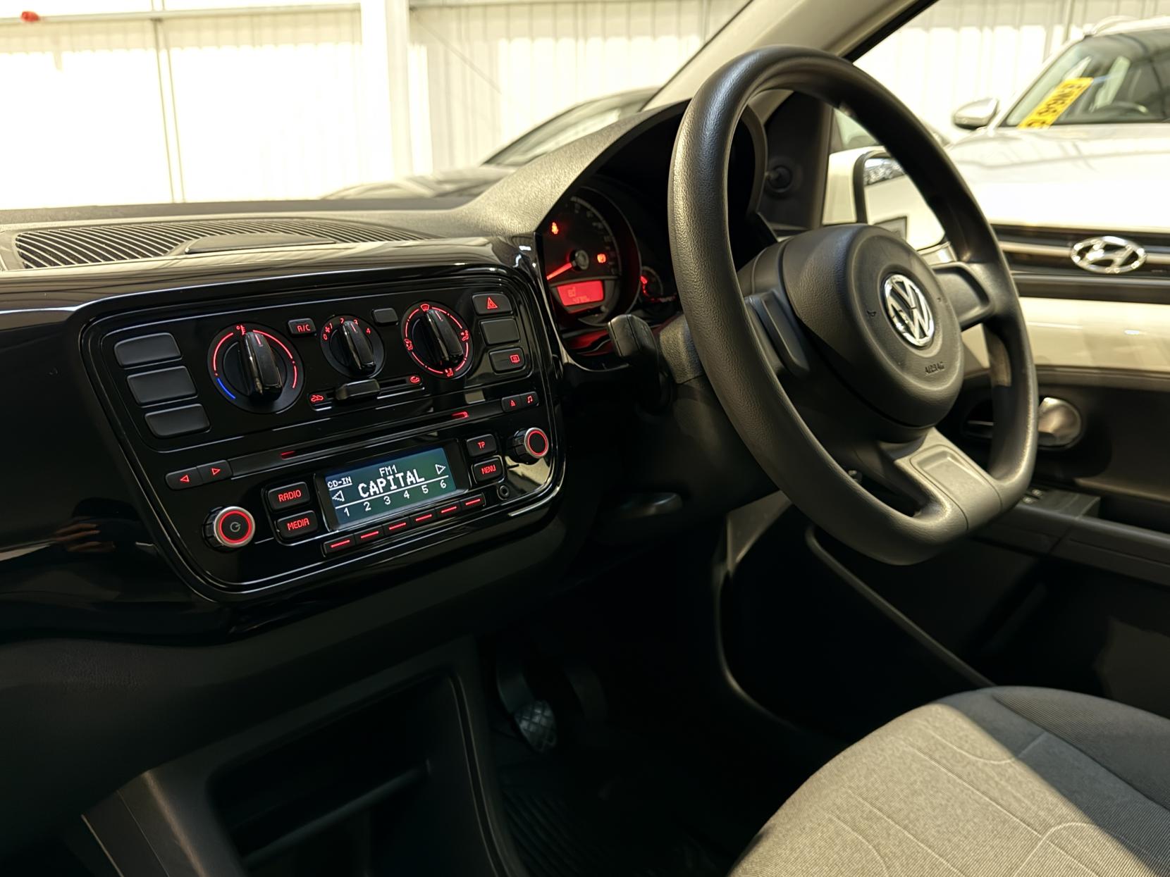 Volkswagen up! 1.0 Move up! Hatchback 5dr Petrol Manual Euro 6 (60 ps)