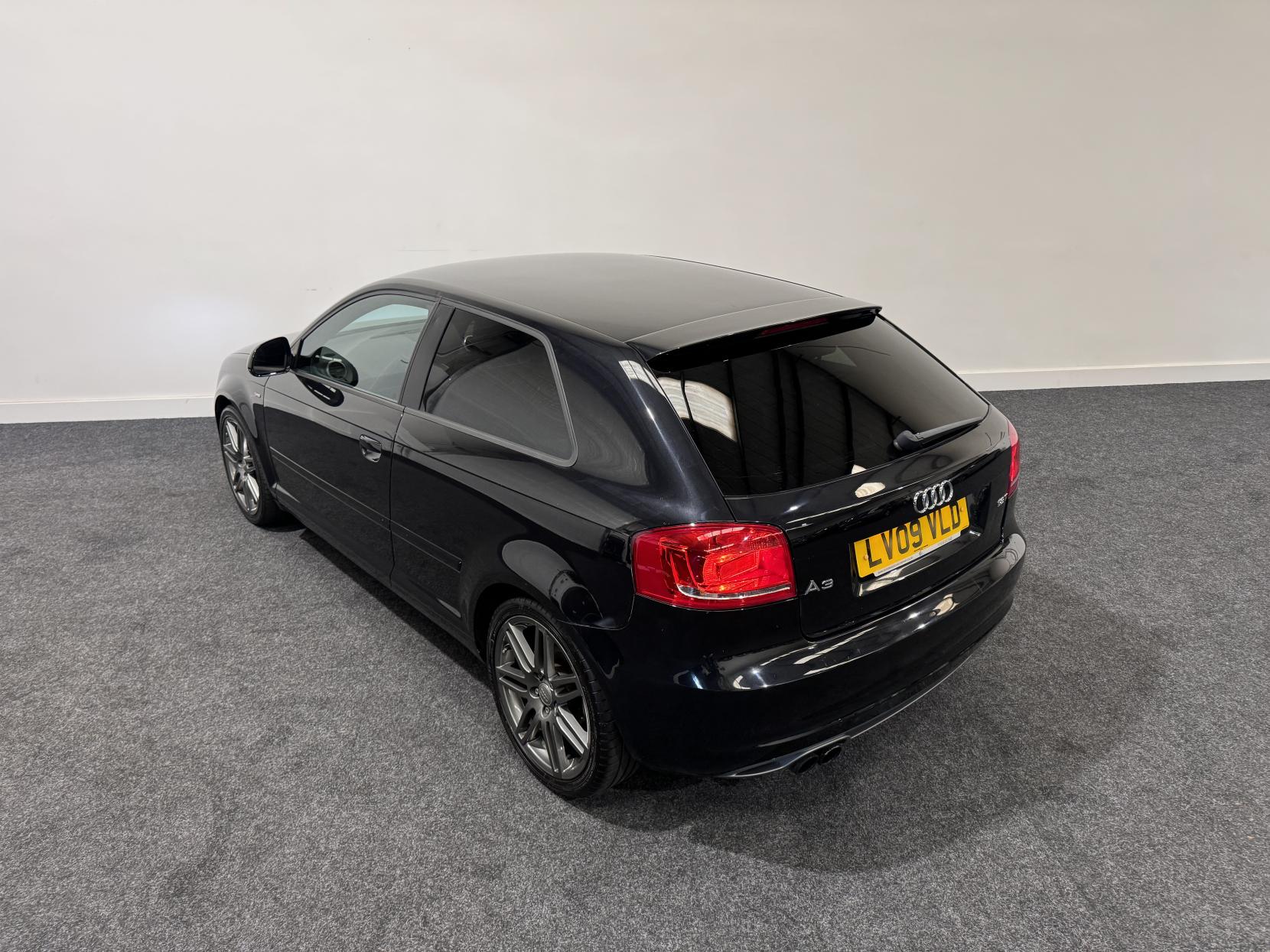 Audi A3 1.8 TFSI Black Edition Hatchback 3dr Petrol Manual Euro 4 (160 ps)