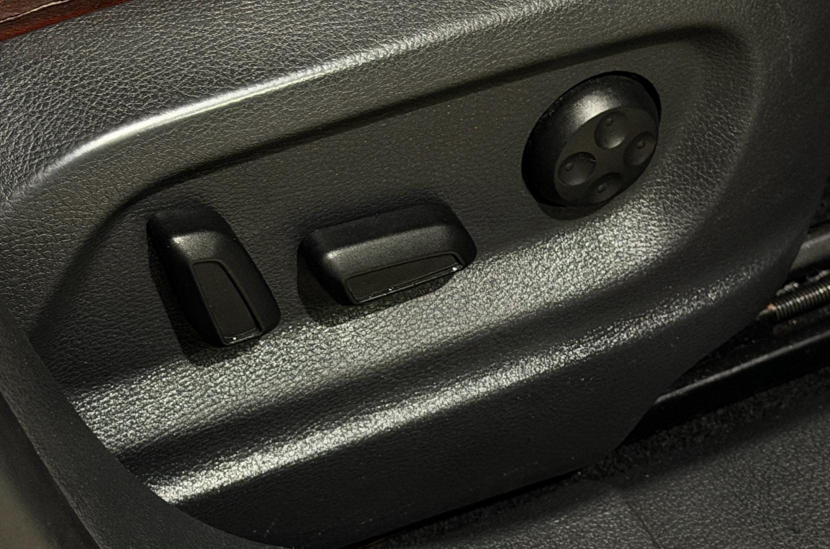 Volkswagen Tiguan 2.0 TDI Summit SUV 5dr Diesel DSG 4WD Euro 5 (140 ps)