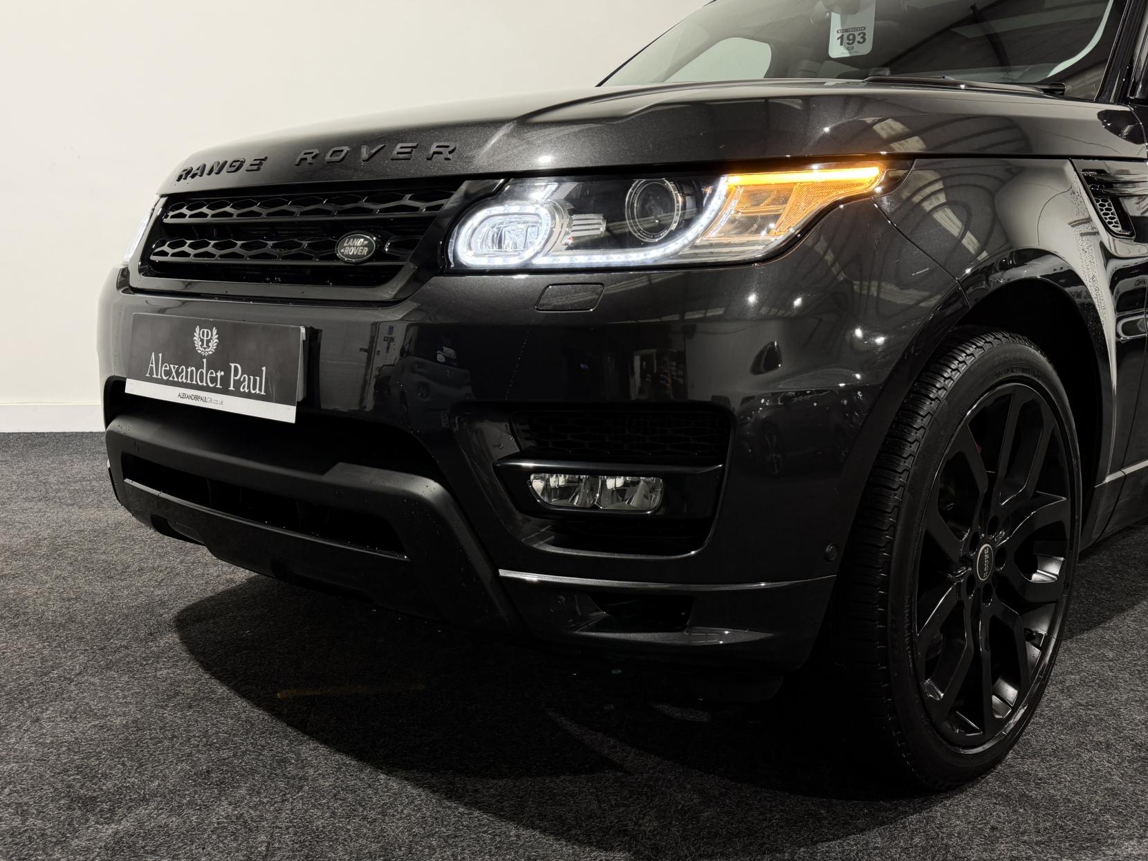 Land Rover Range Rover Sport 3.0 SD V6 Autobiography Dynamic SUV 5dr Diesel Auto 4WD Euro 5 (s/s) (306 ps)