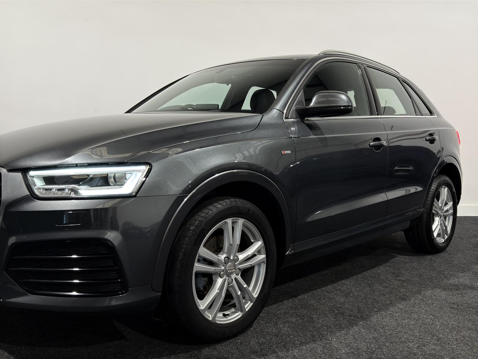 Audi Q3 1.4 TFSI CoD S line SUV 5dr Petrol Manual Euro 6 (s/s) (150 ps)