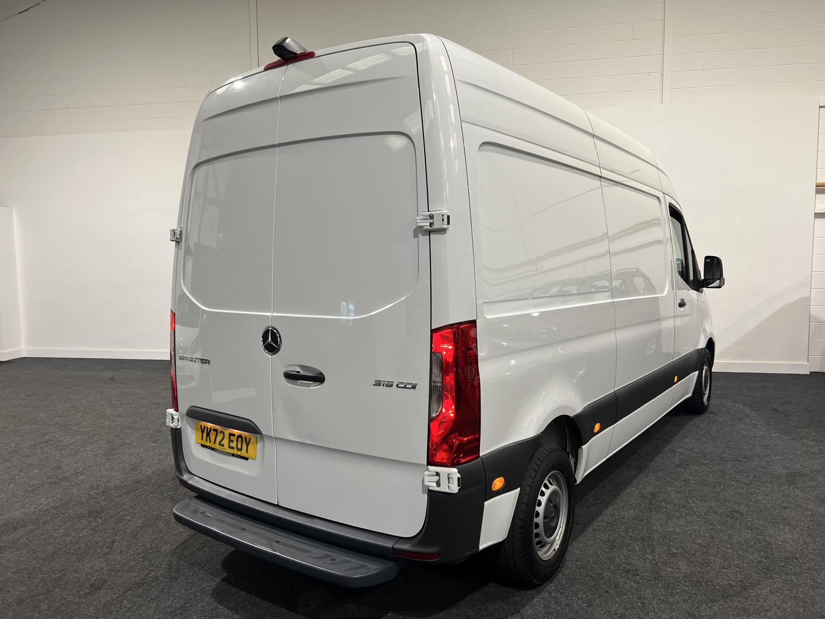 Mercedes-Benz Sprinter 2.0 315 CDI Premium Panel Van 5dr Diesel Manual FWD L2 H1 Euro 6 (s/s) (150 ps)