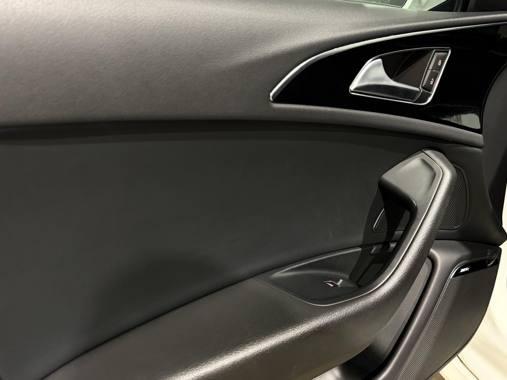 Audi A6 Saloon 2.0 TDI ultra Black Edition Saloon 4dr Diesel S Tronic Euro 6 (s/s) (190 ps)