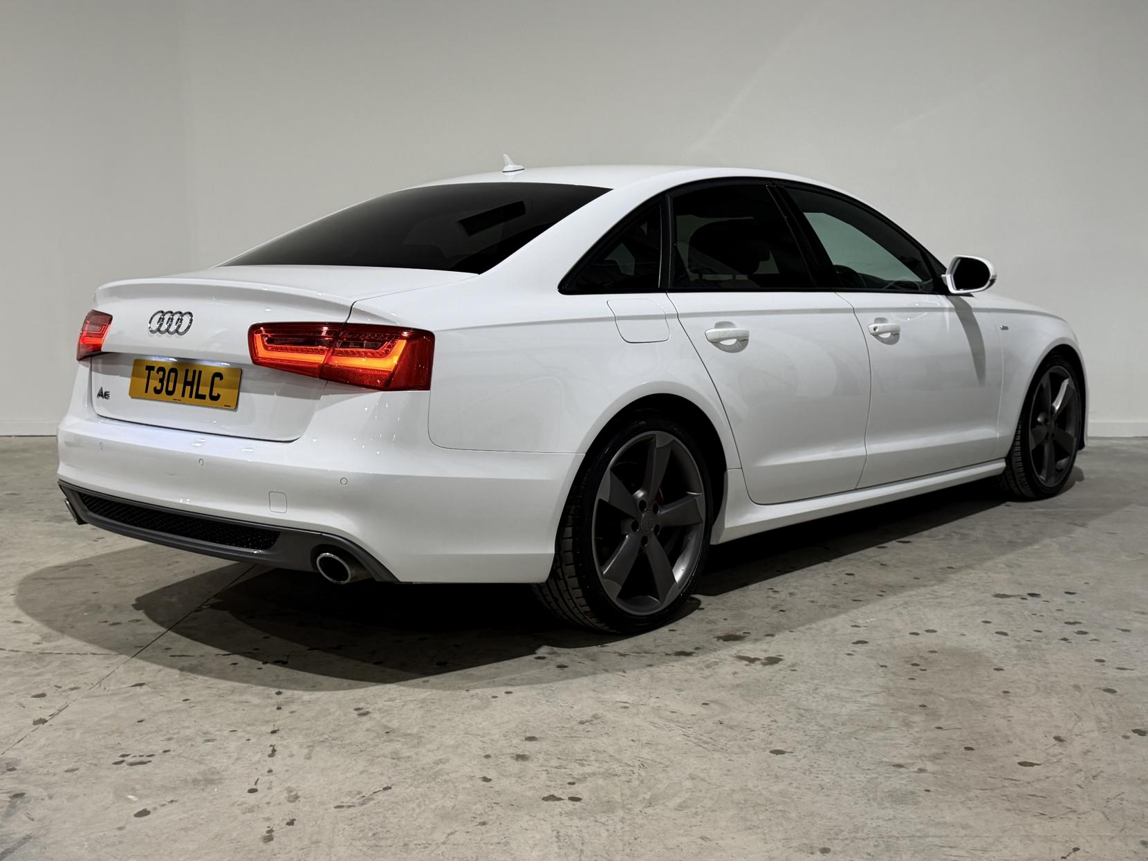Audi A6 Saloon 2.0 TDI ultra Black Edition Saloon 4dr Diesel S Tronic Euro 6 (s/s) (190 ps)