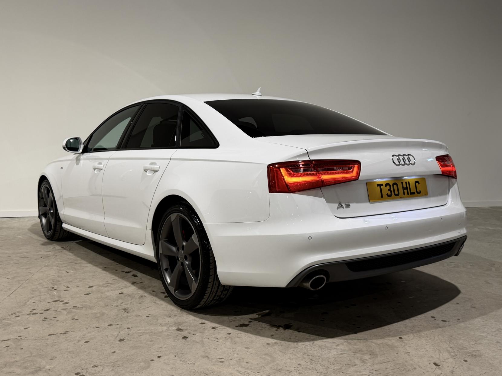 Audi A6 Saloon 2.0 TDI ultra Black Edition Saloon 4dr Diesel S Tronic Euro 6 (s/s) (190 ps)