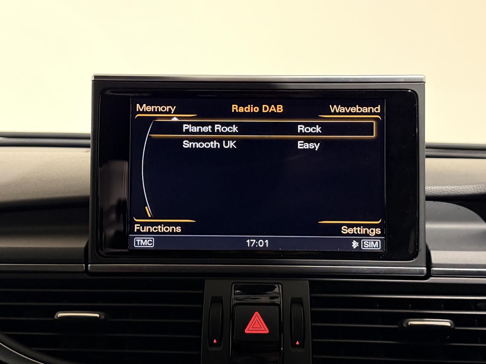 Audi A6 Saloon 2.0 TDI ultra Black Edition Saloon 4dr Diesel S Tronic Euro 6 (s/s) (190 ps)