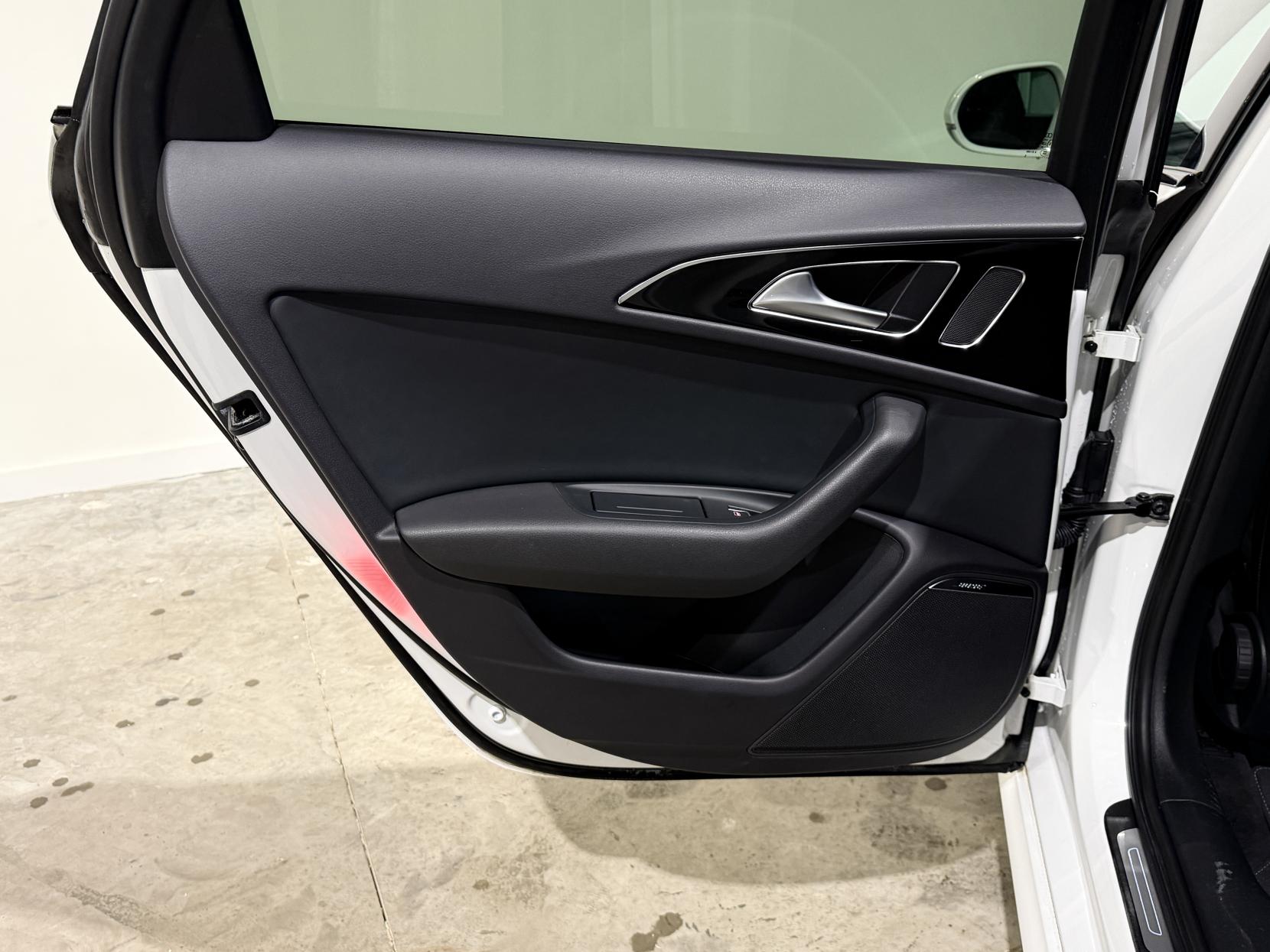 Audi A6 Saloon 2.0 TDI ultra Black Edition Saloon 4dr Diesel S Tronic Euro 6 (s/s) (190 ps)