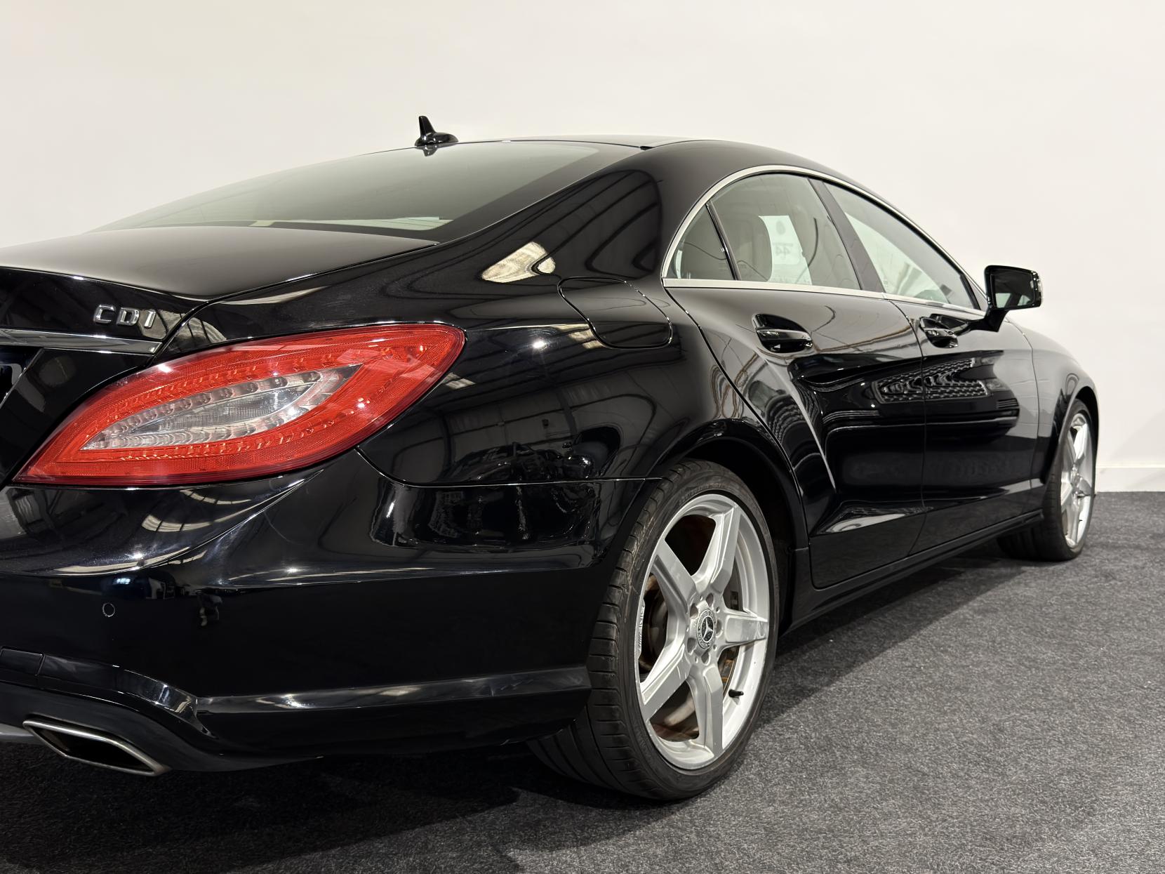 Mercedes-Benz CLS 2.1 CLS250 CDI AMG Sport Coupe 4dr Diesel G-Tronic+ Euro 5 (s/s) (204 ps)