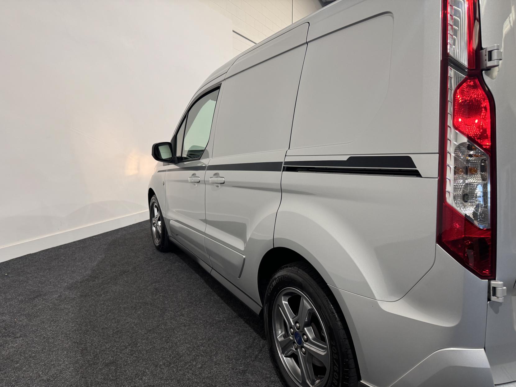 Ford Transit Connect 1.5 200 EcoBlue Sport Panel Van 5dr Diesel Manual L1 Euro 6 (s/s) (120 ps)