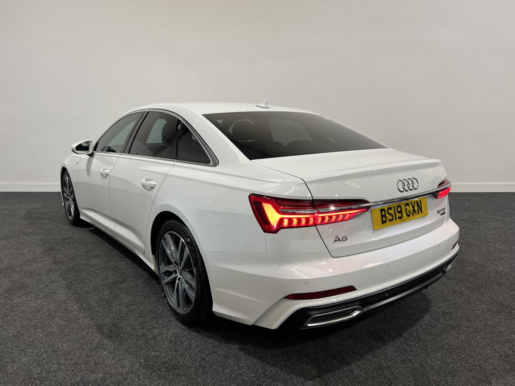 Audi A6 Saloon 3.0 TDI V6 50 S line Saloon 4dr Diesel Tiptronic quattro Euro 6 (s/s) (286 ps)